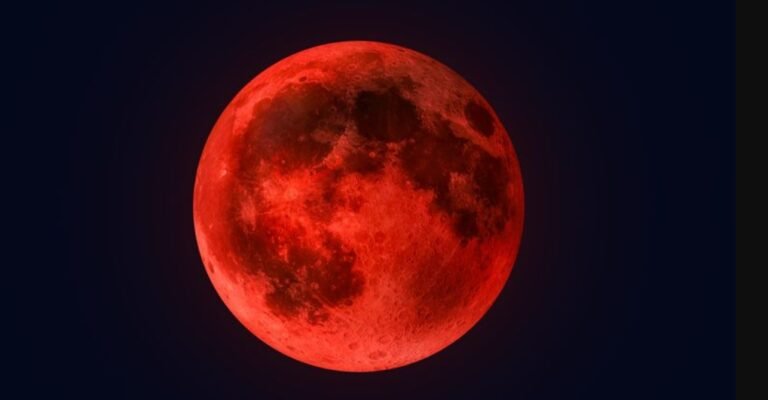 Total Lunar Eclipse